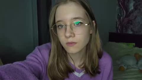 Snapshot of lowress chatting on 7, 3, 2025 Karmell online show from 7, 3, 2025