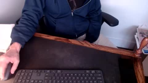 lreed090 online show from 3, 3, 2025