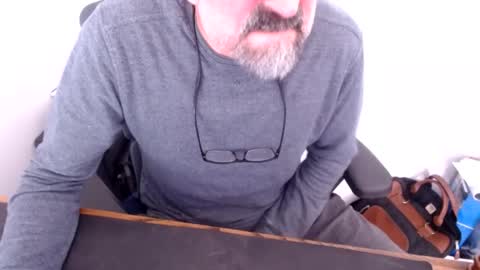 lreed090 online show from 9, 2, 2026