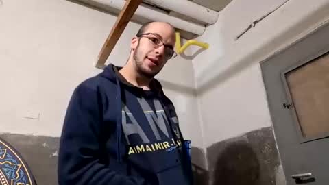 Snapshot of lshot_d chatting on 6, 11, 2025 Lshot D online show from 6, 11, 2025