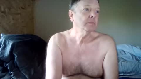 Snapshot of lu485947452685193669 chatting on 19, 4, 2026 lu485947452685193669 online show from 19, 4, 2026