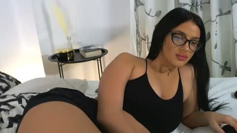 Luana Dess online show from 12, 12, 2024