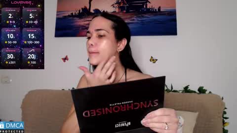 luara_ online show from 13, 1, 2026