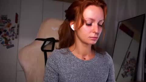 Snapshot of lubafox chatting on 7, 7, 2026 Luba online show from 7, 7, 2026