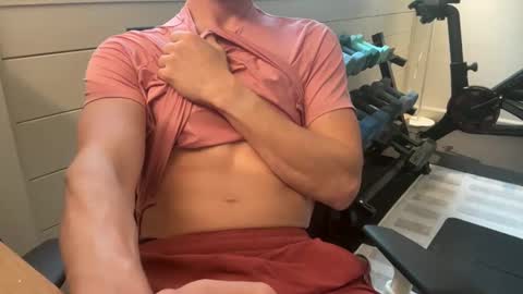 Snapshot of luca1010101010 chatting on 6, 11, 2025 luca1010101010 online show from 6, 11, 2025