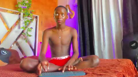 Snapshot of luca_sins chatting on 16, 3, 2026 luca_sins online show from 16, 3, 2026