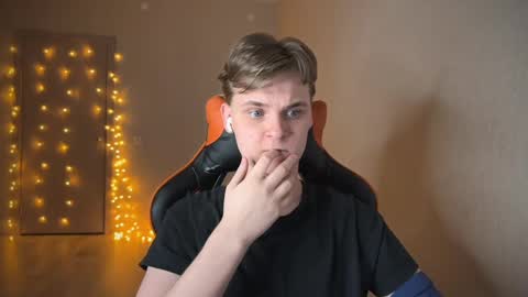 Snapshot of lucas_dany chatting on 24, 1, 2025 Lucas Gill online show from 24, 1, 2025