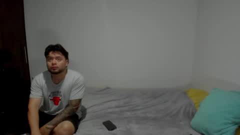 lucas_estrada1 online show from 3, 4, 2026