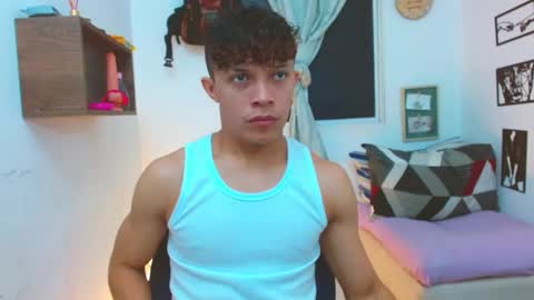 Lucas Luxx online show from 19, 9, 2025