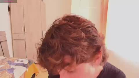 Snapshot of lucas_xo chatting on 12, 9, 2025 lucas_xo online show from 12, 9, 2025
