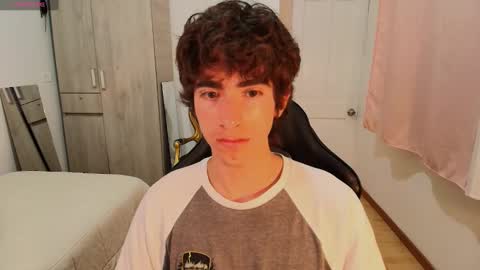 Snapshot of lucas_xo chatting on 15, 9, 2025 lucas_xo online show from 15, 9, 2025