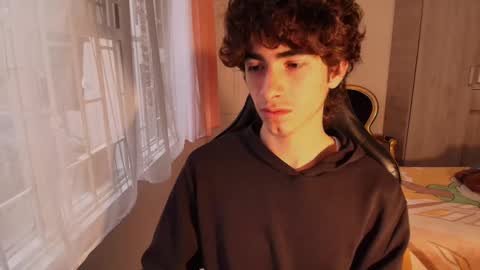 Snapshot of lucas_xo chatting on 10, 10, 2025 lucas_xo online show from 10, 10, 2025