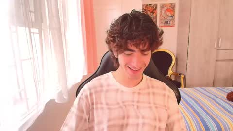 Snapshot of lucas_xo chatting on 17, 10, 2025 lucas_xo online show from 17, 10, 2025