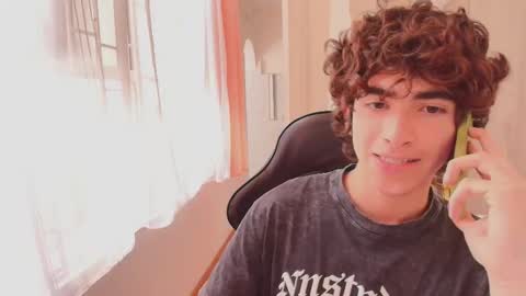 Snapshot of lucas_xo chatting on 24, 10, 2025 lucas_xo online show from 24, 10, 2025