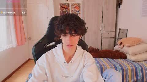 lucas_xo online show from 10, 4, 2026
