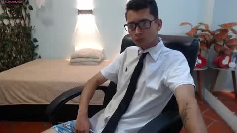 Snapshot of lucasssmith11 chatting on 3, 12, 2025 LucassSmith11 online show from 3, 12, 2025