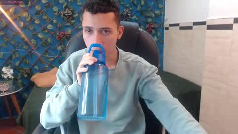 Snapshot of lucasssmith11 chatting on 6, 1, 2026 LucassSmith11 online show from 6, 1, 2026