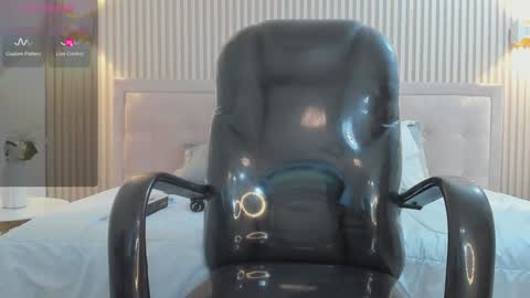 luceroo1 online show from 1, 2, 2025