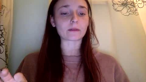 Luci Layne online show from 21, 10, 2025