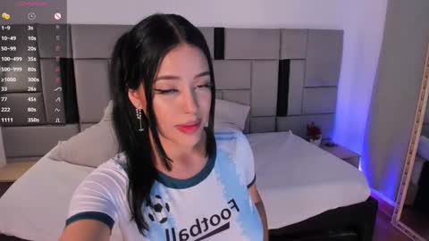 Snapshot of luci_naughty_ chatting on 17, 11, 2025 Luciana Rest time I will return on December 2. online show from 17, 11, 2025