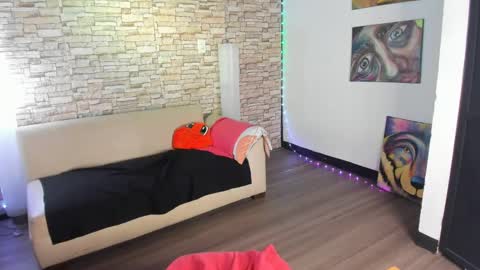 Luci online show from 5, 3, 2025