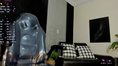 L U C I A online show from 25, 5, 2026