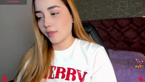 lucia star  online show from 25, 1, 2025