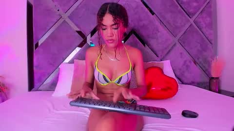 Lucia Gray online show from 27, 2, 2026