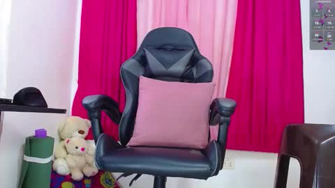 luciana0326 online show from 2, 12, 2025