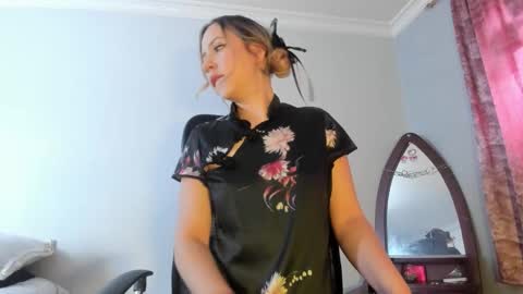 Snapshot of luciana_evaans chatting on 16, 1, 2026 Luciana Evans online show from 16, 1, 2026