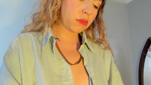 Snapshot of luciana_evaans chatting on 17, 2, 2026 Luciana Evans online show from 17, 2, 2026