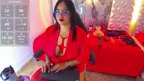 Snapshot of luciana_ramirez__ chatting on 10, 10, 2025 luciana_ramirez__ online show from 10, 10, 2025