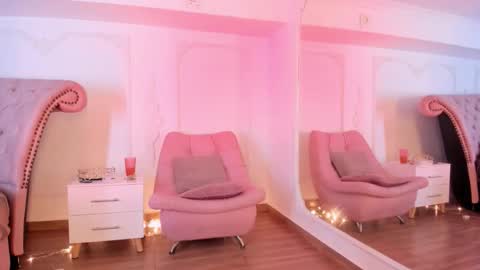 Snapshot of luciana_roa chatting on 30, 10, 2025 Luciana online show from 30, 10, 2025