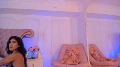 Luciana online show from 4, 5, 2026