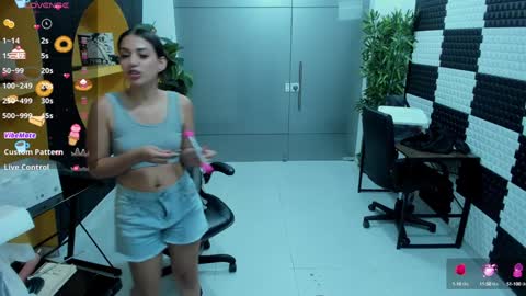    online show from 8, 2, 2025