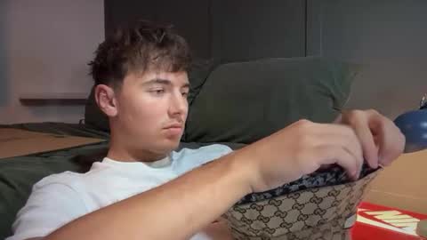 Snapshot of luciancrowe chatting on 26, 9, 2025 Lucian online show from 26, 9, 2025