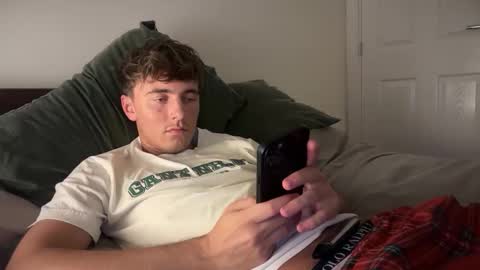 Snapshot of luciancrowe chatting on 1, 10, 2025 Lucian online show from 1, 10, 2025