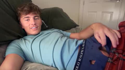 Snapshot of luciancrowe chatting on 16, 10, 2025 Lucian online show from 16, 10, 2025