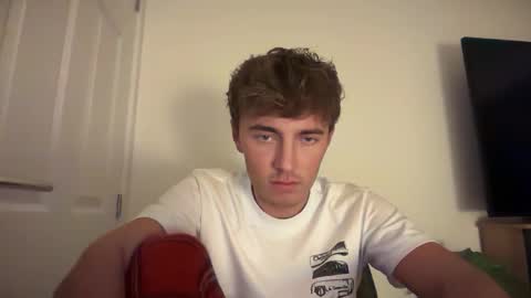 Snapshot of luciancrowe chatting on 7, 11, 2025 Lucian online show from 7, 11, 2025