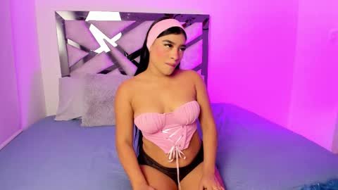 Snapshot of lucianna_evanns chatting on 28, 10, 2025 lucianna_evanns online show from 28, 10, 2025