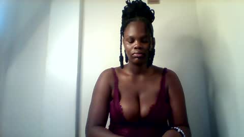 luciaresa online show from 9, 7, 2026