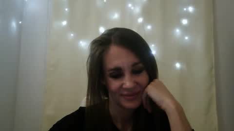 LucieMack online show from 29, 10, 2025