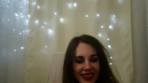 LucieMack online show from 2, 12, 2025