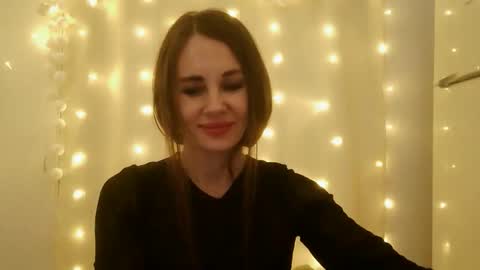 LucieMack online show from 5, 1, 2026