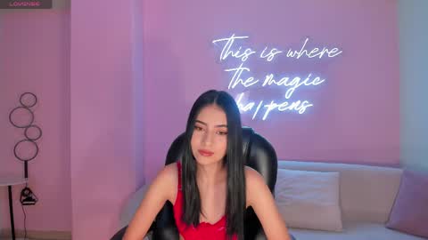 Lucie Martin online show from 3, 5, 2026