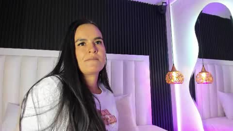 lucie online show from 27, 7, 2026