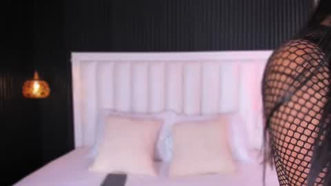 lucie online show from 4, 8, 2026