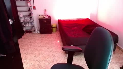 Snapshot of luciifer_hills chatting on 8, 12, 2024 luciifer_hills online show from 8, 12, 2024