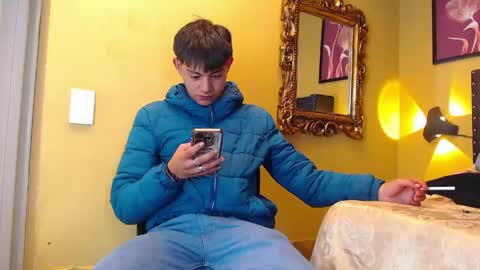 Snapshot of luckk_ chatting on 19, 4, 2026 luckk_ online show from 19, 4, 2026