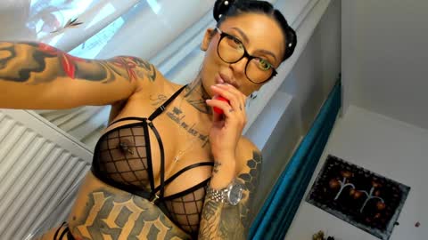 lucky_deniz online show from 25, 1, 2025